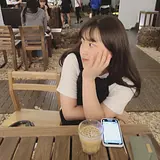 김유라