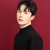 이동관