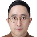 손창우