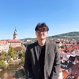 권정근