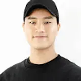 김동건