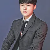 김유성