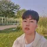 강진욱