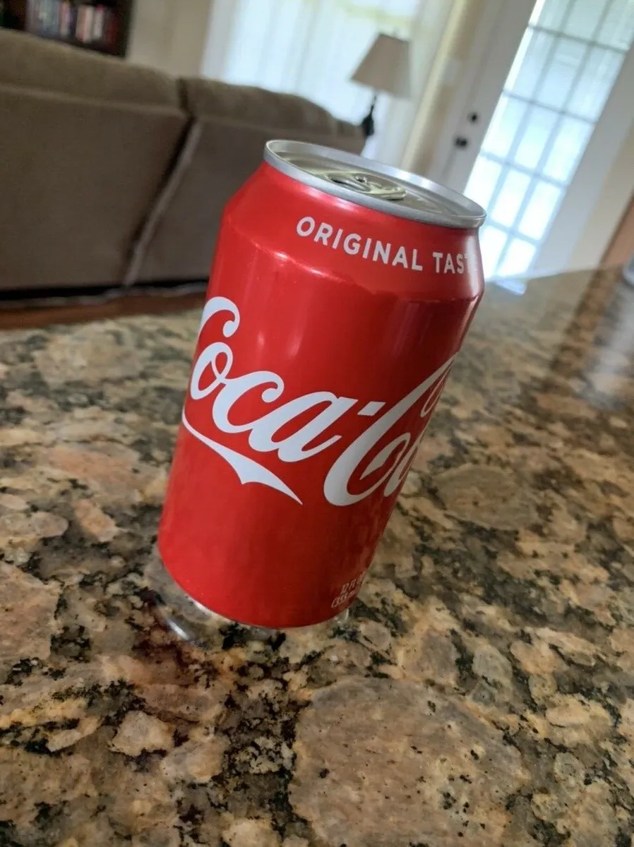 cocacola_can.png