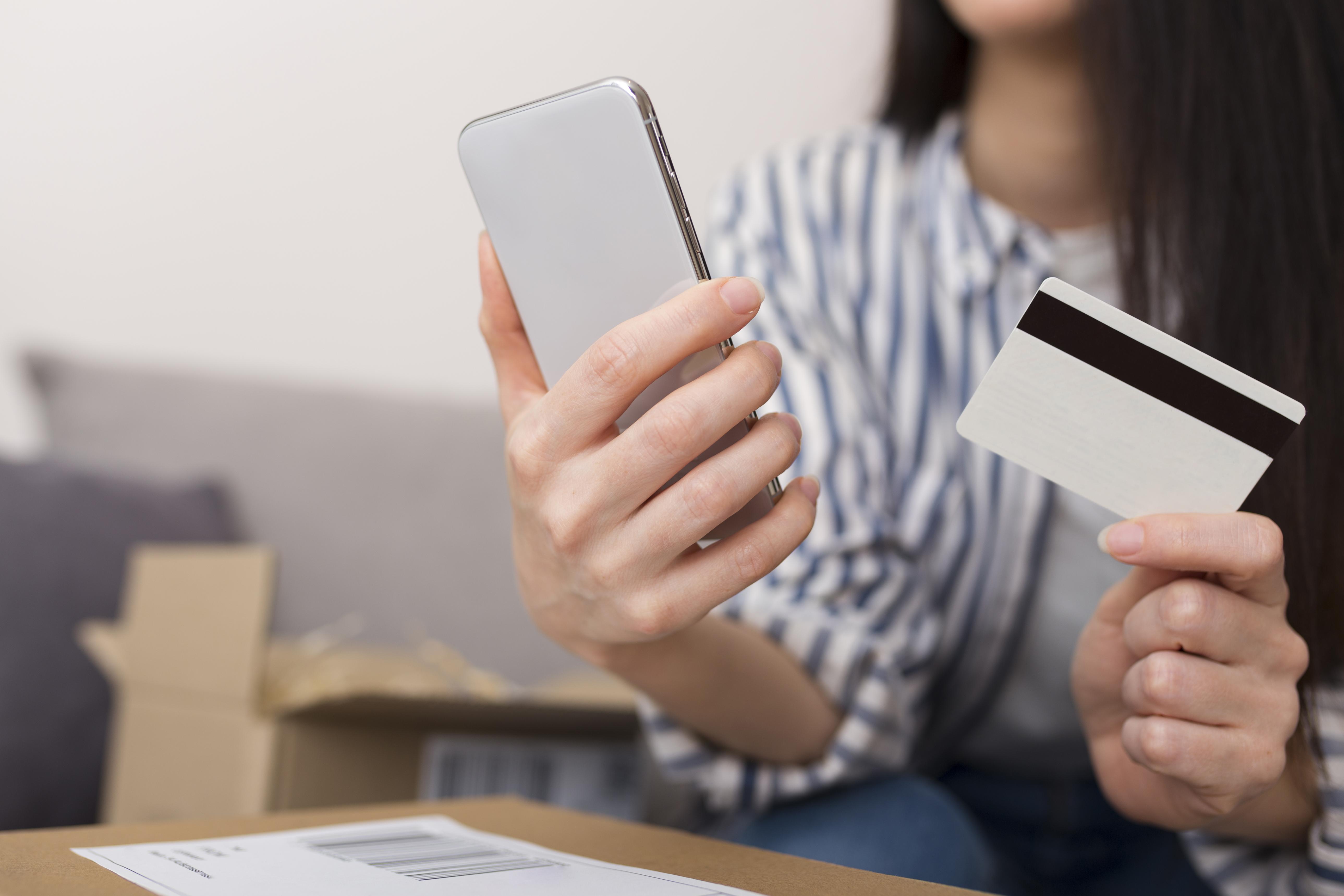 woman-wanting-buy-online-cyber-monday-event.jpg