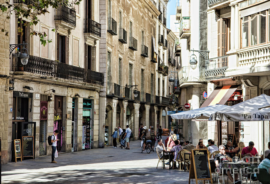 cafe-corner-barcelona-spain-chuck-kuhn.jpg