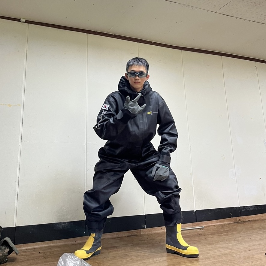 305759DD-B626-4D5B-937A-A635DF65F680_1_105_c.jpeg