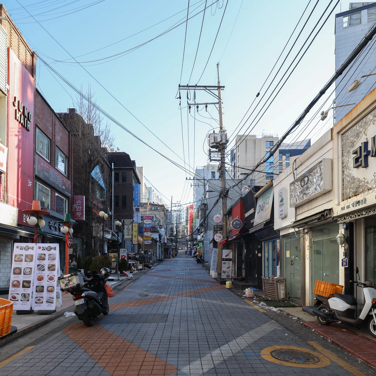 02.webp