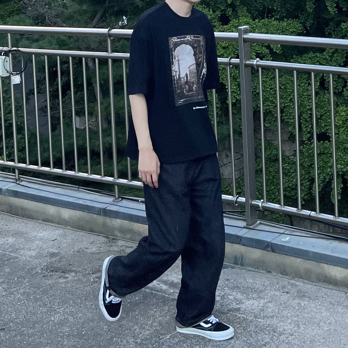 생성 AI와 증강현실을 적용한 명화 프린팅 티셔츠 스크린샷 5