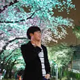 손찬욱