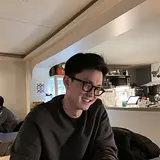 Young Bin Lee