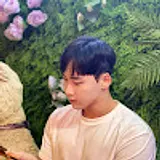김용욱