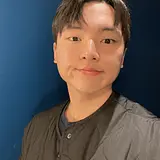 김광일